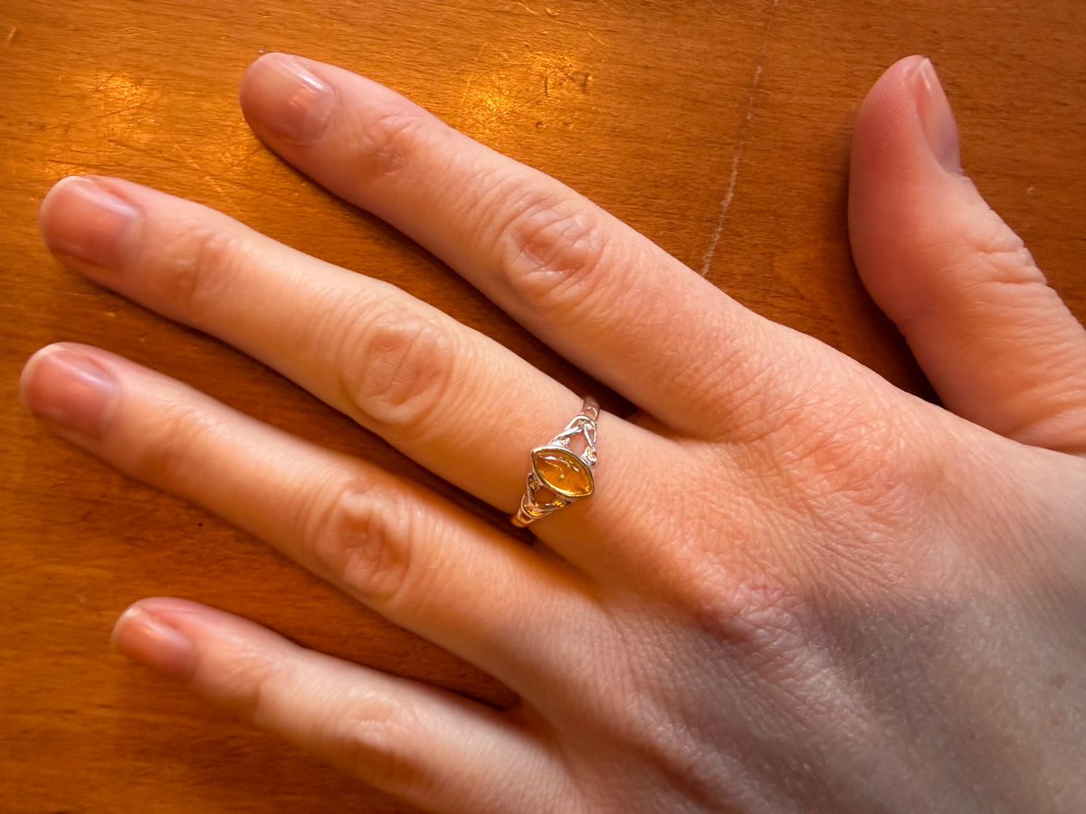 Bague en argent 925 avec ambre citrine