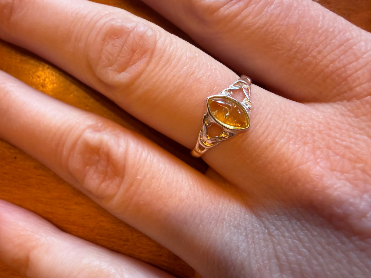 Bague en argent 925 avec ambre citrine