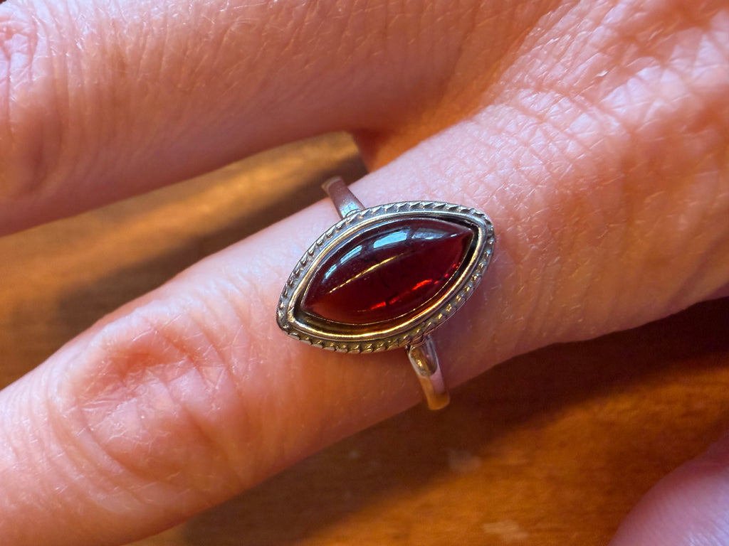 Bague en argent 925 avec ambre cerise