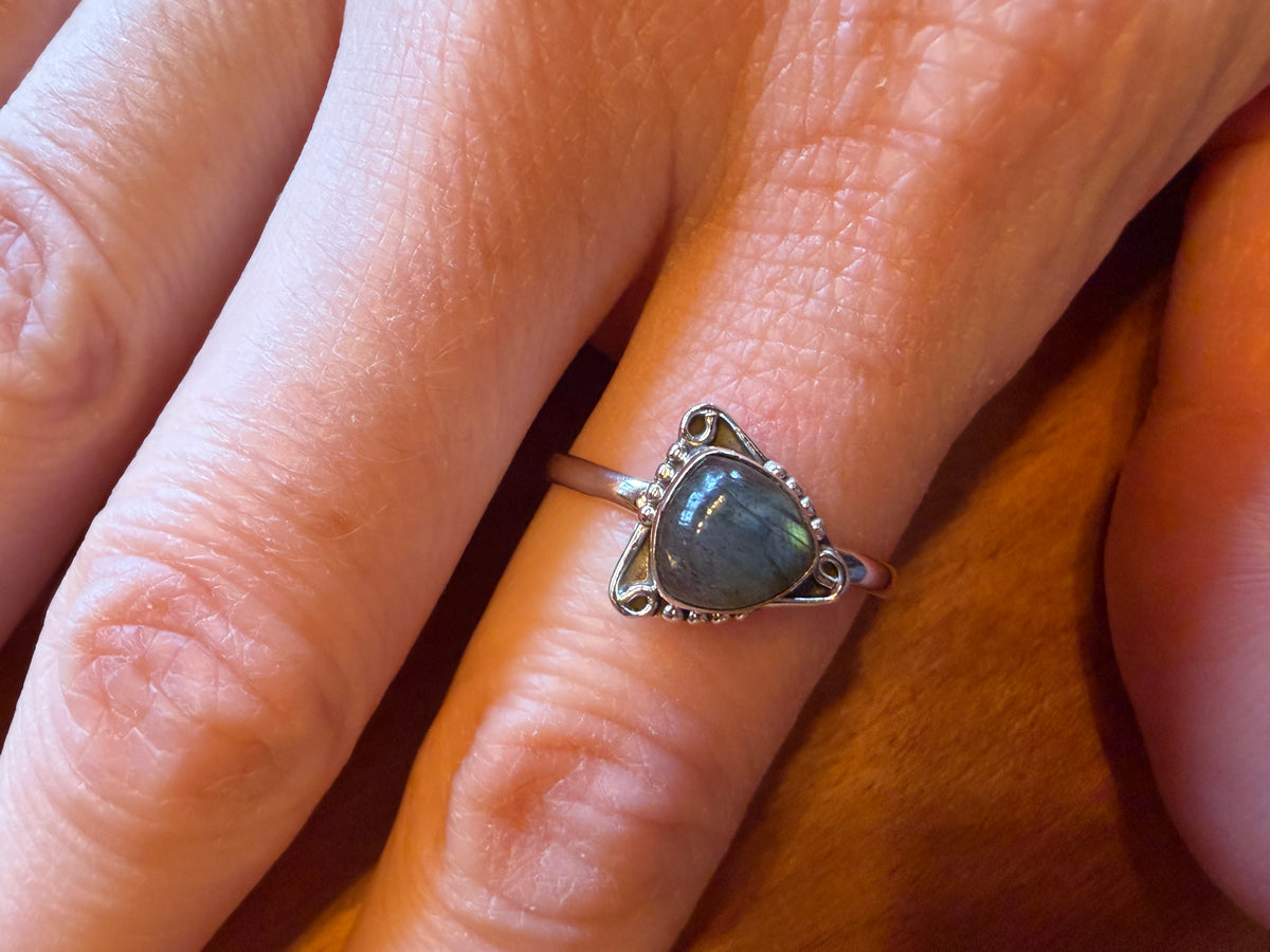 Bague en argent 925 avec labradorite