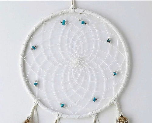Attrape-rêves blanc de 6 pouces avec pierres semi-précieuses